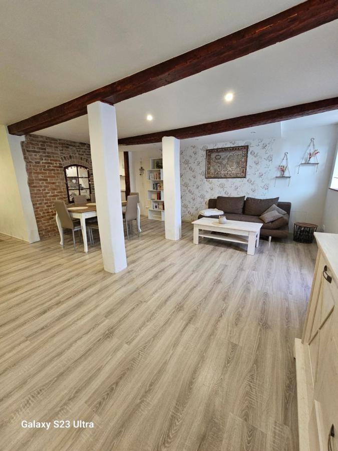 Ferienwohnung ,,Hinter Der Mauer" Гільдбурггаузен Екстер'єр фото