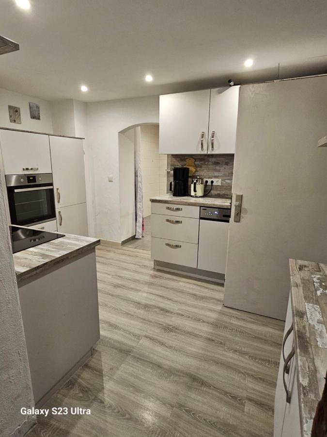 Ferienwohnung ,,Hinter Der Mauer" Гільдбурггаузен Екстер'єр фото