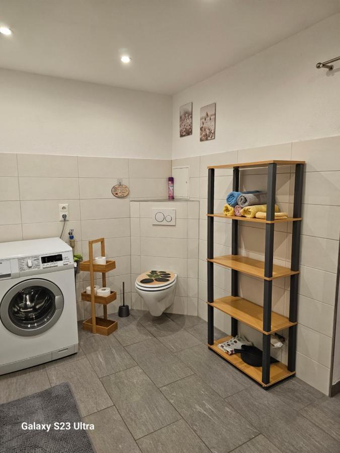 Ferienwohnung ,,Hinter Der Mauer" Гільдбурггаузен Екстер'єр фото
