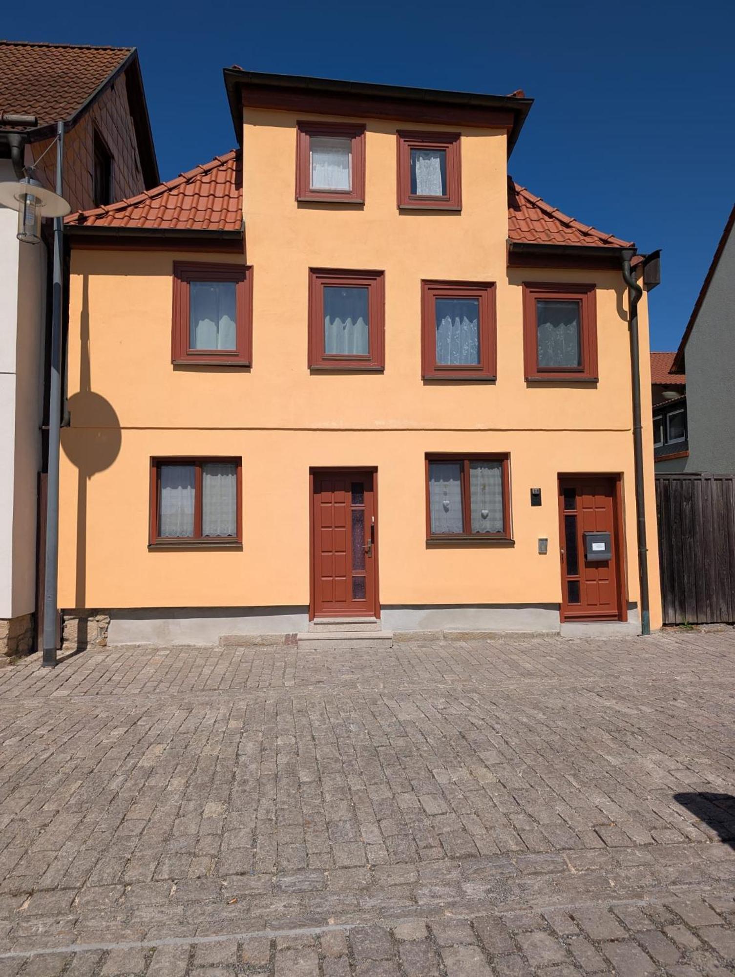 Ferienwohnung ,,Hinter Der Mauer" Гільдбурггаузен Екстер'єр фото